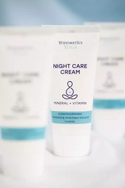 НОЧНОЙ КРЕМ ДЛЯ ЛИЦА NIGHT CARE CREAM Algae nourishing, Сeramides&Vegetable Squalan, Yoshta 50 мл