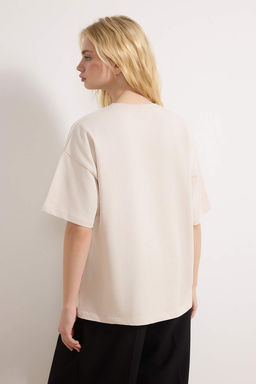 Tas Oversize/Genis Kal?p Fular Detayl? Uzun 30/2 Penye Suprem Orme T-Shirt TWOSS26TS00057