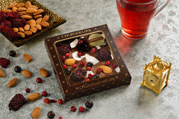 Шоколад молочный с украшением Ежевика, кокос, миндаль 75 гр - Chokodelika фото 4