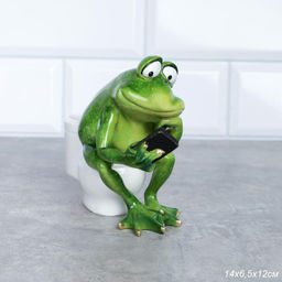 Фигурка Лягушка на унитазе с телефоном в руках 12 см / YX69069 /уп 24/