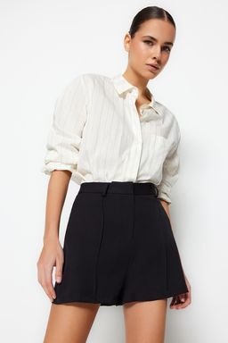Siyah Nervur Detayl? Dokuma Sort TWOSS23SR00079
