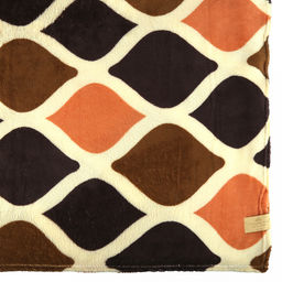 Плед/покрывало 220х200см "Каргопольский", велсофт "California" набивной, полиэстер 100%, плотность 160г/м2, упаковка: 20х33см пояс бумажный, "Домашняя мода" (Россия)