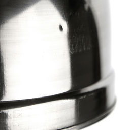 "Студентка" Чайник из нержавеющей стали 1,9л со свистком, ручка бакелитовая, в коробке (Китай) ДОПУСКАЮТСЯ незначительные дефекты: потертости, пятна, царапины, вмятины. Товар возврату и обмену не подлежит.