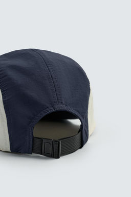 GORRA T?CNICA VISOR PLANO COLOR BLOCK / Marino - Zara фото 8
