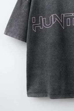CAMISETA EFECTO LAVADO KPOP DEMON HUNTERS NETFLIX  / Gris antracita - Zara фото 4