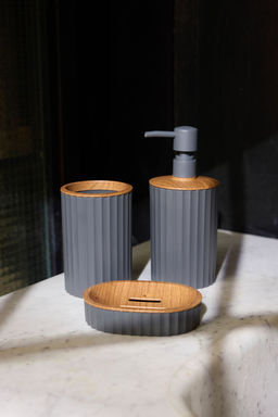 Trendyolmilla Home 3lu Plastik Ahsap Gorunum Detayl? Sabunluk Banyo Seti TPHSS25BST00005