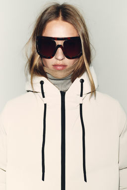 LONG RUBBERISED HOODED WINDPROOF ANORAK - Zara фото 11