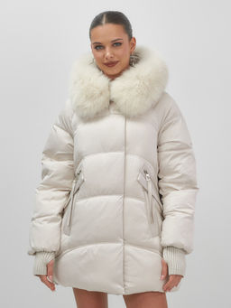 Куртка зимняя женская с мехом и капюшоном тренд бежевого цвета 7737B - Visdeer фото 2