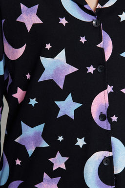 Trendyolmilla Siyah %100 Pamuklu Galaksi Desenli Gomlek-Pantolon Pijama Tak?m? THMAW24PT00109 фото 6