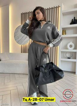 Спортивный костюм из трехнитки