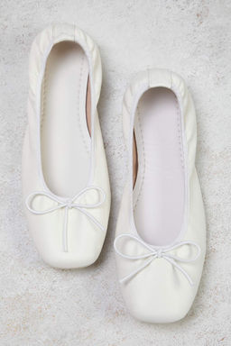 Trendyol Shoes Beyaz Fiyonklu Katlanabilir Esnek Taban Kad?n Babet TAKSS25BE00016 - Trendyolmilla фото 2