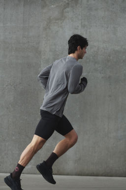Camiseta de deporte con DryMove Regular Fit - H&m фото 5