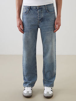 700 Straight Fit Erkek Jean Pantolon