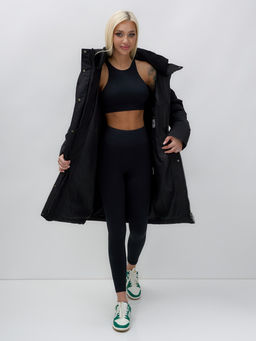 Куртка зимняя женская с капюшоном удлиненная стеганная черного цвета 9629Ch - Mtforce фото 14