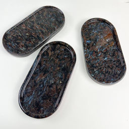 Блюдо из Арфведсонита (Нуумит)