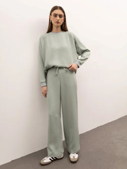 Брюки прямого кроя