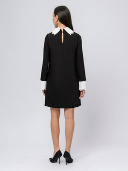 УЦЕНКА. Платье черное длины мини с белыми манжетами и воротником - 1001dress фото 9