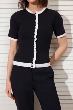 Siyah Renk Blok Detayl? Yumusak Dokulu Triko Ince Bluz TWOSS26BZ00166 - Trendyolmilla фото 3