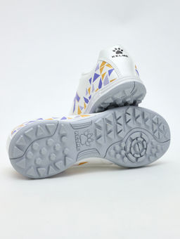 Детские шиповки KELME Childrens Football Shoes (TF) White
