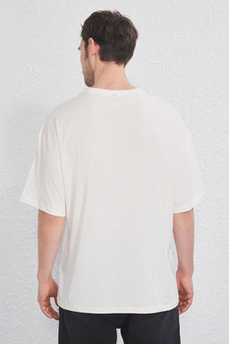 TRENDYOL MAN Ekru-Siyah Oversize/Genis Kesim 2li Paket Cizgi Bask?l? %100 Pamuk T-Shirt TMNSS25TS00210 - Trendyolmilla фото 4