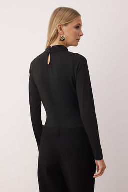 Siyah Fitted/Vucuda Oturan Aksesuar Detayl? C?tc?tl? Esnek Orme Body TWOAW26BD00006 - Trendyolmilla фото 4