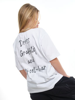 Футболка с принтом на спине 22-9000 белый