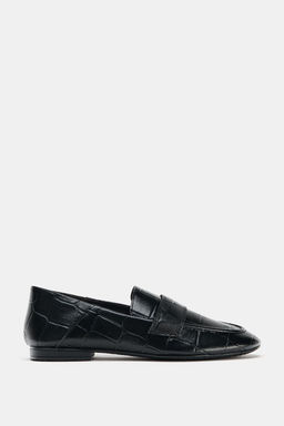 EMBOSSED FLAT LOAFERS - Zara фото 3