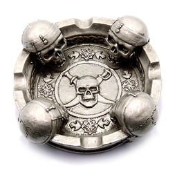 Пепельница 4 Черепа символизирует защиту от внезапной смерти d-13см ХРУПКОЕ