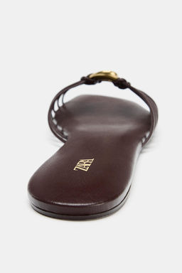 SANDALIA PLANA ADORNO MET?LICO / Marr?n - Zara фото 6
