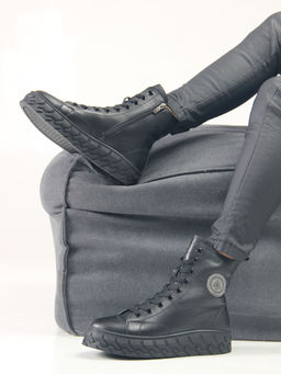 Ботинки 215.icebergbl. black/Мех