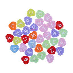 Бусина Hobbius пластик ABFG 4 х 12 мм 10 х 100 шт №01 прозрачные/цветные сердечки английский алфавит
