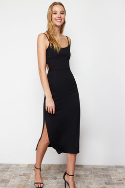 TRENDYOLMILLA Fusya Cut Out Detayl? Y?rtmacl? Vucuda Oturan Ask?l? Midi Esnek Orme Kalem Elbise TWOSS24EL00139