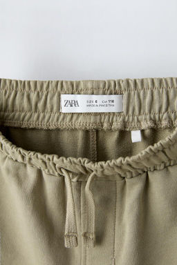 PAMUKLU ISLEMELI T-SHIRT VE BERMUDA SORT TAKIMI - Zara фото 17