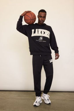 DeFactoFit NBA Los Angeles Lakers Jogger Esofman Alt? Standart Fit Cepli Esnek Bantl? Paca Skuba Dalg?c Kumas