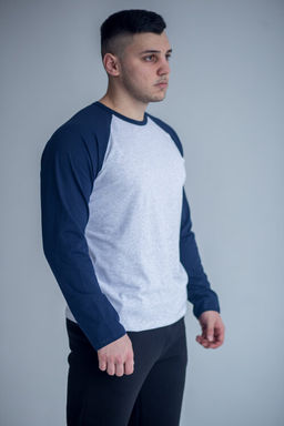 Лонглив РЕГЛАН мужской, серый меланж/т.синий