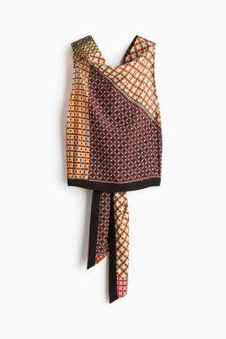 Top halter con escote drapeado