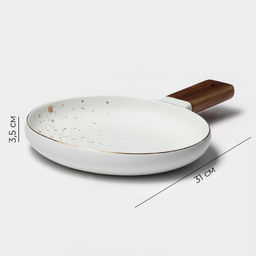 Блюдо фарфоровое для подачи с деревянной ручкой Magistro, d=20 см, цвет белый  фото 3