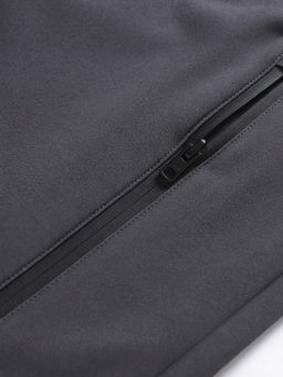 Ветровка мужская софтшелл виндстоппер с капюшоном спортивная темно-серого цвета 9615_1TC