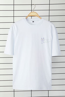 TRENDYOL MAN Beyaz Oversize/Genis Kesim S?rt Bask?l? %100 Pamuk Tok Kumas T-shirt TMNSS25TS00046 - Trendyolmilla фото 4