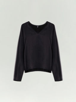 ЕМКА / Блузка c V-образным вырезом из тенсела - Emka фото 2