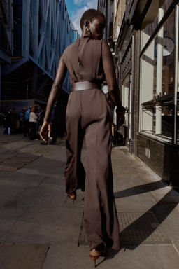 SLEEVELESS JUMPSUIT WITH BELT - Zara фото 2