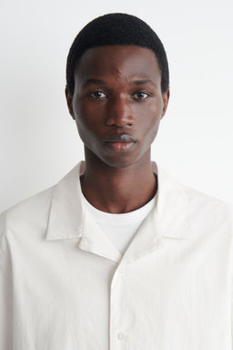 CAMISA DE ALGOD?N SLIM FIT CON CUELLO ABIERTO - H&m фото 4