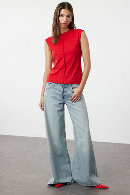 K?rm?z? Viskoz/Yumusak Kumas Fitted/Vucuda Oturan Esnek Orme Bluz TWOSS24BZ00432