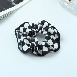 Цена за 3 шт. Резинка для волос «Орбита», шахматка тонкие края, 9 см, чёрно-белая