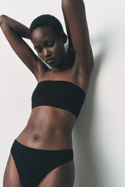 STRAPLESS BRALETTE