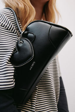 HEART SHOULDER BAG