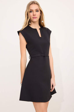 Siyah Duz Midi Dokuma Elbise TWOSS26EL00294