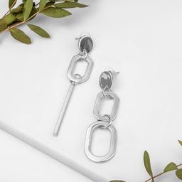 Серьги висячие Притяжение стиль, цвет серебро, 7,6см - Queen fair фото 5