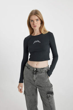 Крутая приталенная футболка в рубчик с длинными рукавами - Defacto фото 3