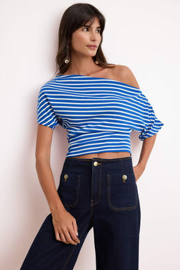 Lacivert Cizgili Regular Kal?p Asimetrik Yaka Buzgulu Crop Fitilli Esnek Orme Bluz TWOSS26BZ00376